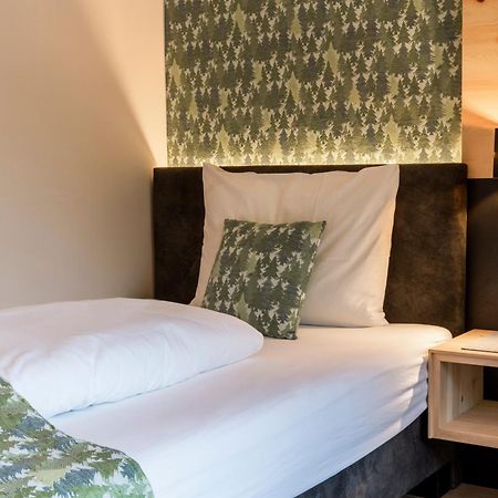 Cityhotel Goldener Adler B&B Кьюза Экстерьер фото
