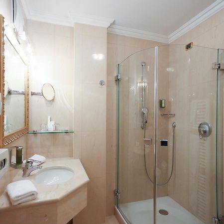 Cityhotel Goldener Adler B&B Кьюза Экстерьер фото