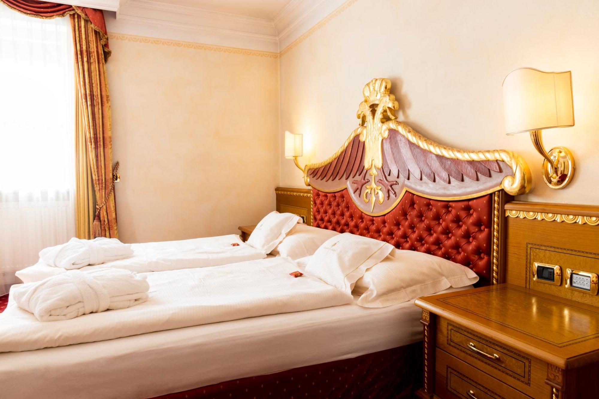 Cityhotel Goldener Adler B&B Кьюза Экстерьер фото