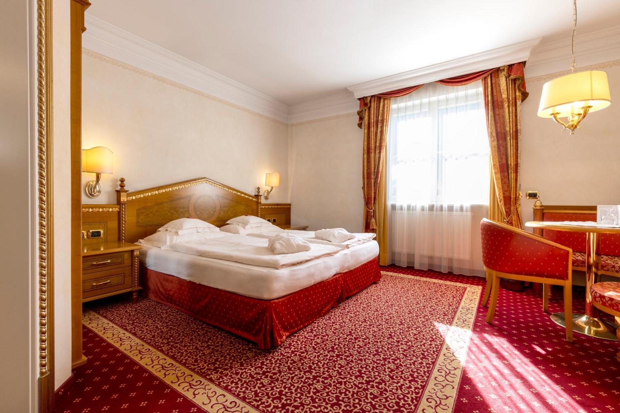 Cityhotel Goldener Adler B&B Кьюза Экстерьер фото