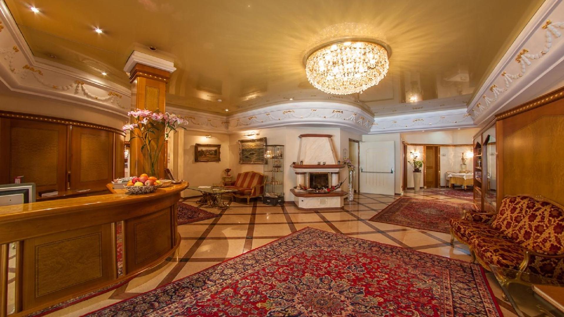Cityhotel Goldener Adler B&B Кьюза Экстерьер фото
