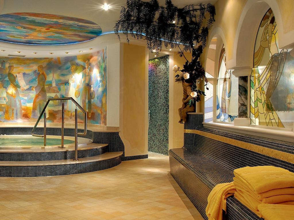 Cityhotel Goldener Adler B&B Кьюза Экстерьер фото